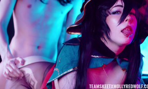 Косплей порно – русскую чародейку Molly Red Wolf выебали в попку с кремпаем